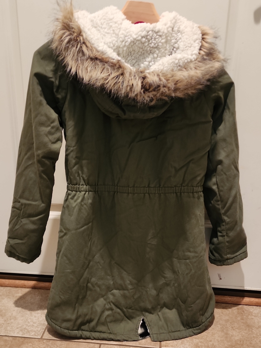 The Children's Place Girls Hooded Sherpa Lined Parka Jacket Olive Green L 10/12 - Picture 3 of 11